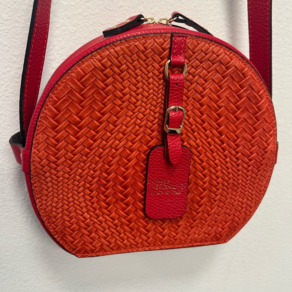 NWOT | Italian Leather Round Crossbody Bag | Luana Ferracuti | Made in Italy - Picture 2 of 7
